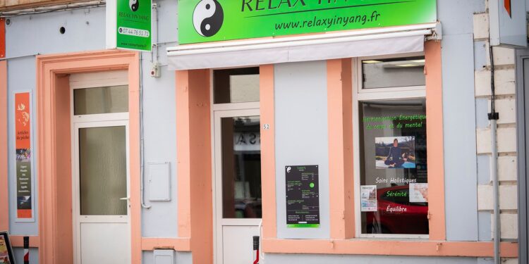 RELAX YIN YANG rue du commerce à COSNE COURS SUR LOIRE